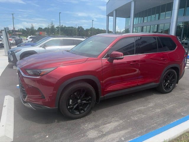 2025 Toyota Grand Highlander Platinum — photo 1 of 8