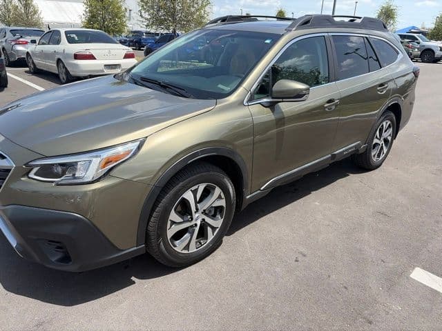 2020 Subaru Outback Limited — photo 1 of 10
