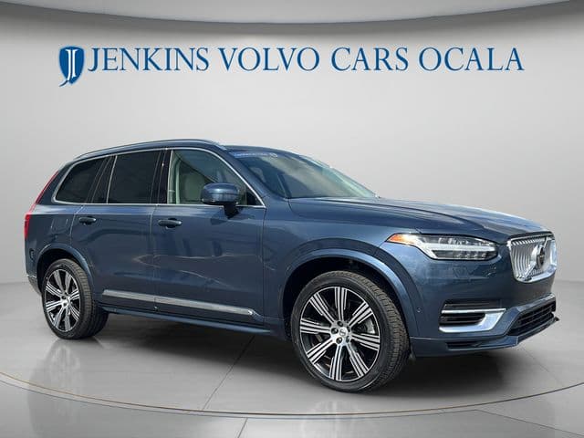 2024 Volvo XC90 Recharge Plug-In Hybrid Plus Bright Theme — photo 1 of 29