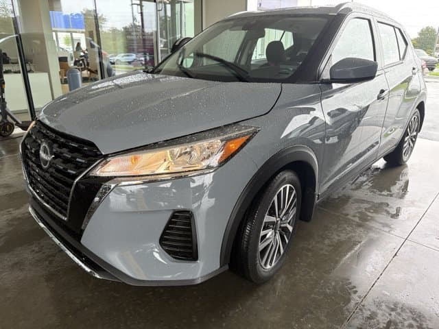 2024 Nissan Kicks SV — photo 1 of 3