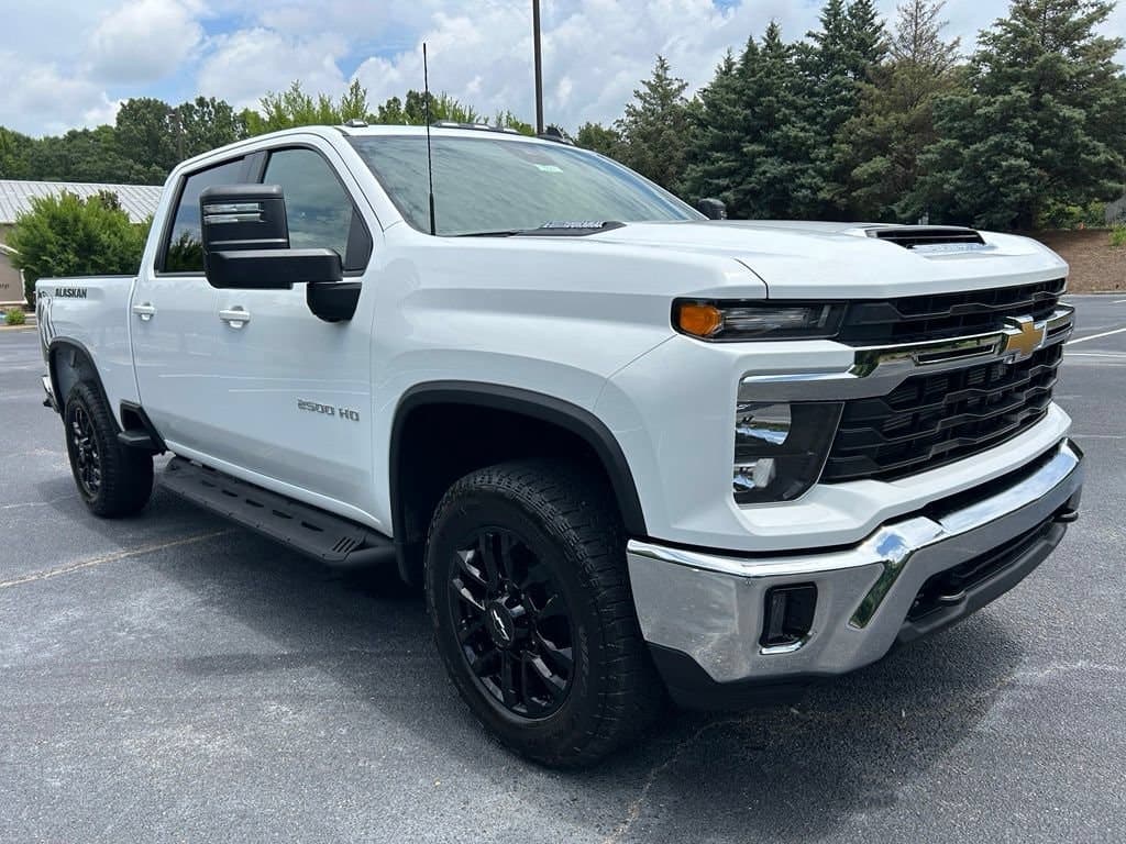 2026 Chevrolet Silverado 2500 HD LT — photo 1 of 62