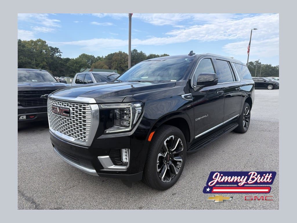 2023 GMC Yukon XL Denali — photo 1 of 15