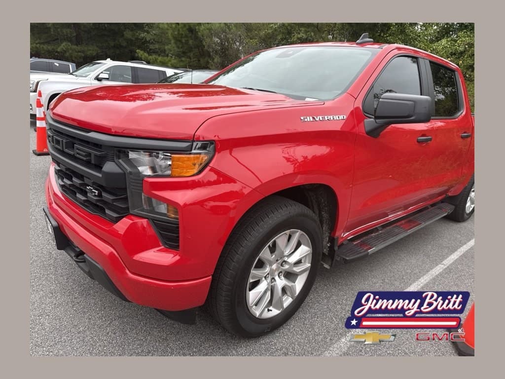 2024 Chevrolet Silverado 1500 Custom — photo 1 of 11