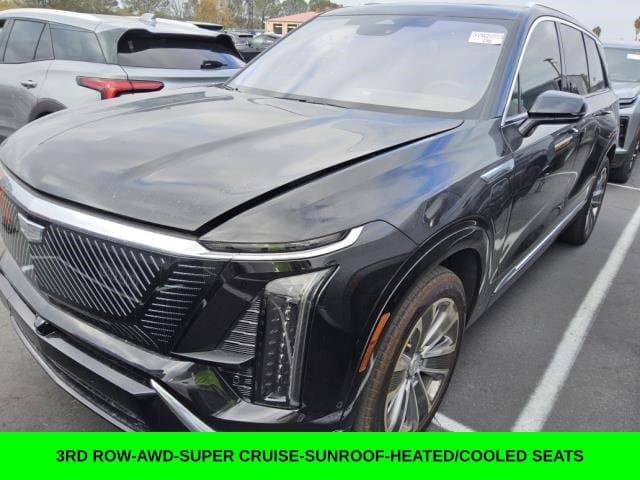 2026 Cadillac VISTIQ Luxury — photo 1 of 10