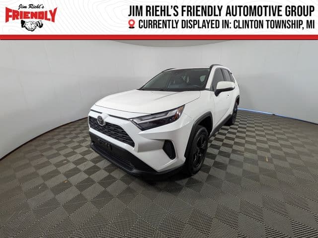 2024 Toyota RAV4 XLE — photo 1 of 34