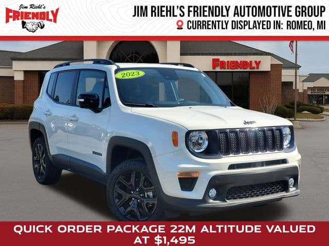 2023 Jeep Renegade Latitude — photo 1 of 36