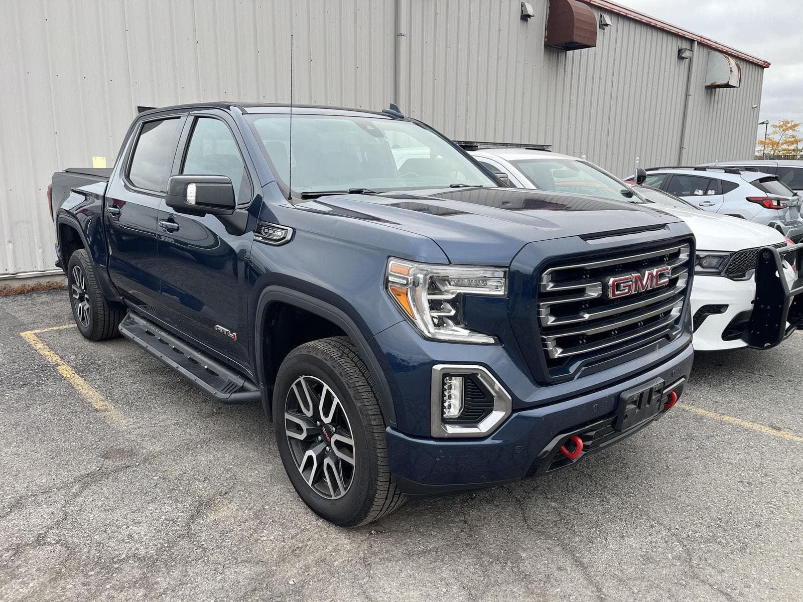 2019 GMC Sierra 1500 AT4 — photo 1 of 6