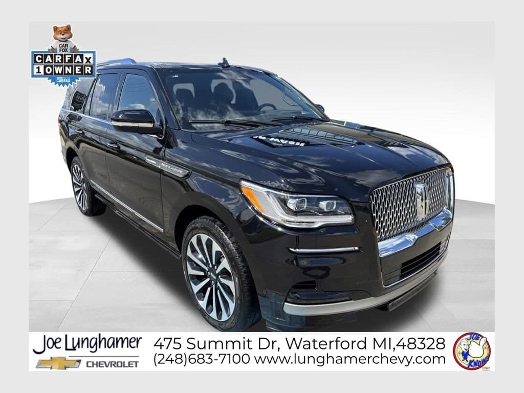 2023 Lincoln Navigator Reserve — photo 1 of 16