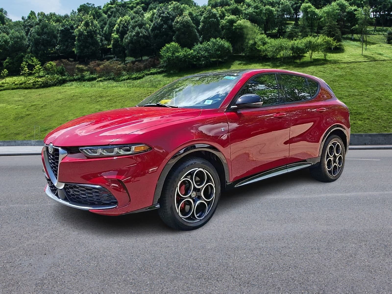 2024 Alfa Romeo Tonale Ti — photo 1 of 29