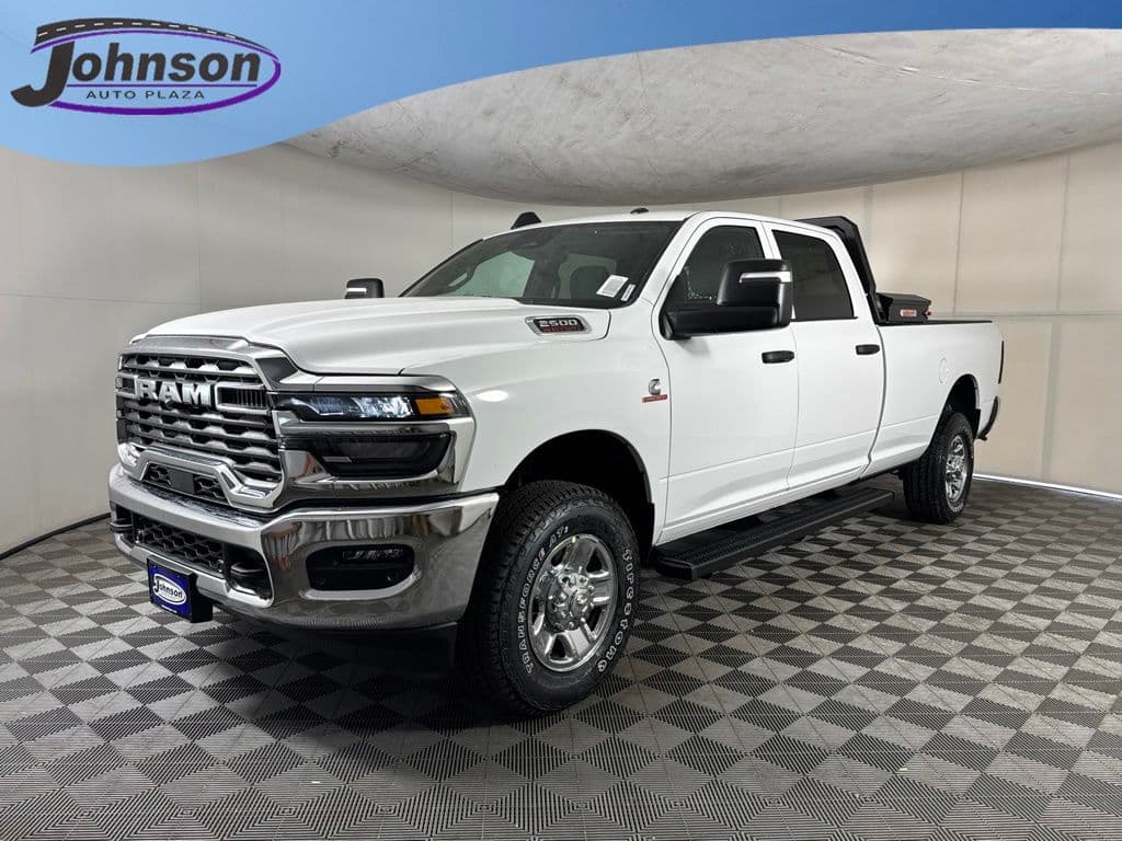 2026 RAM 2500 TRADESMAN CREW CAB 4X4 8' BOX — photo 1 of 51