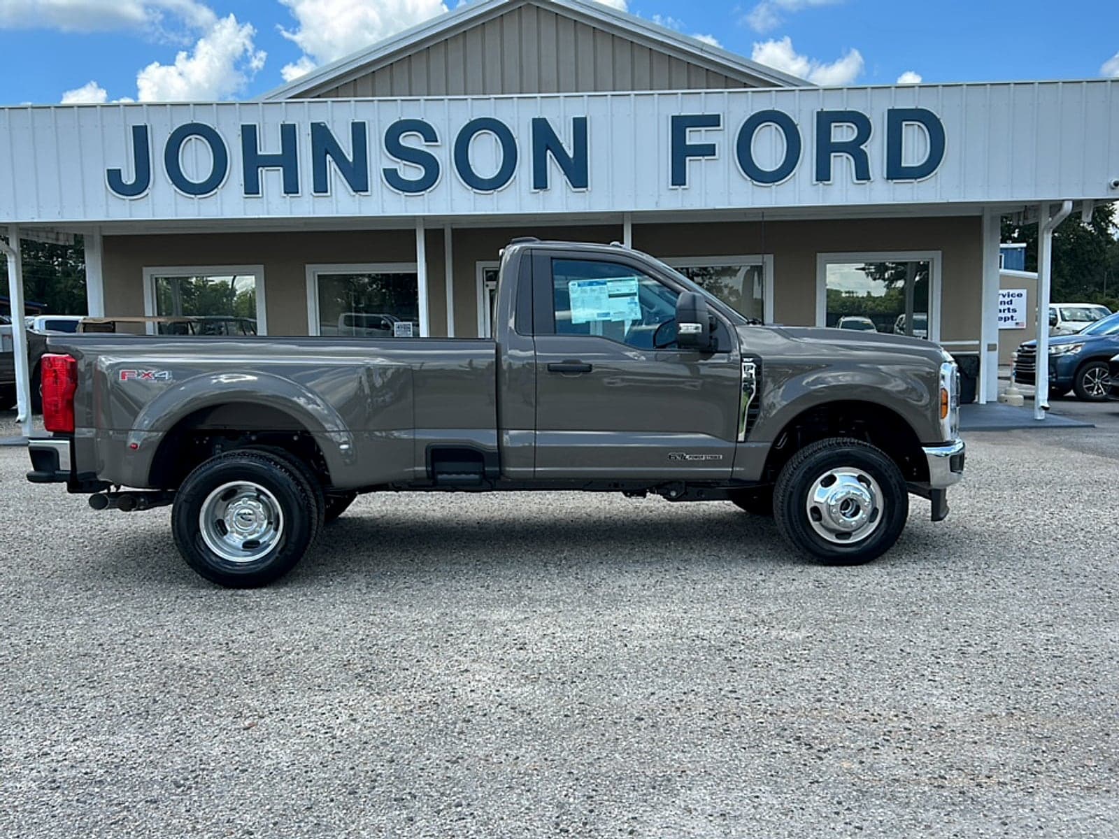 2026 Ford Super Duty F-350 DRW XLT — photo 1 of 12