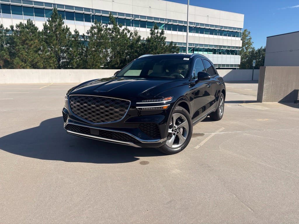 2026 Genesis GV70 2.5T Advanced — photo 1 of 43