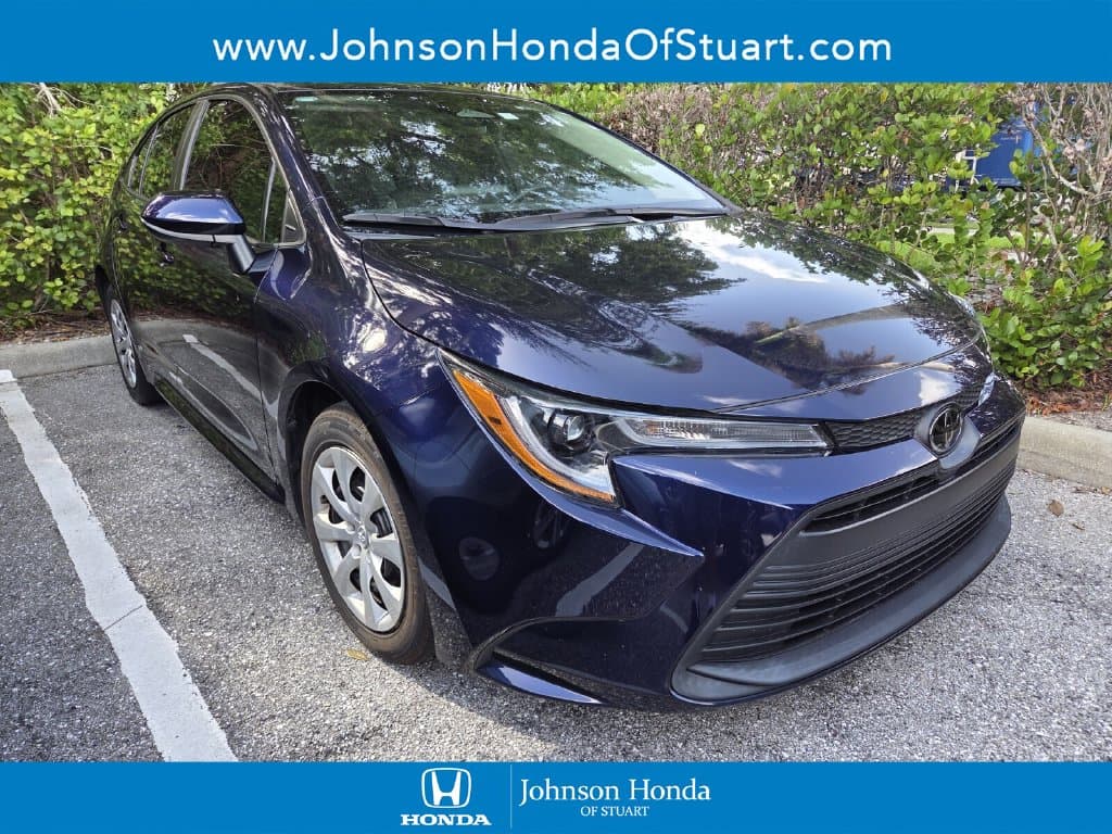 2024 Toyota Corolla LE — photo 1 of 6