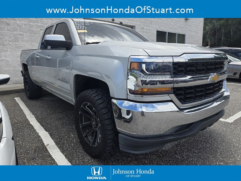 2018 Chevrolet Silverado 1500 LT LT1 — photo 1 of 5