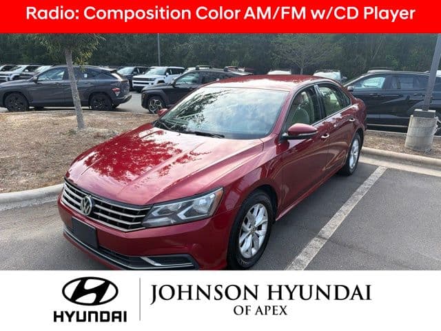 2018 Volkswagen Passat 2.0T S — photo 1 of 4