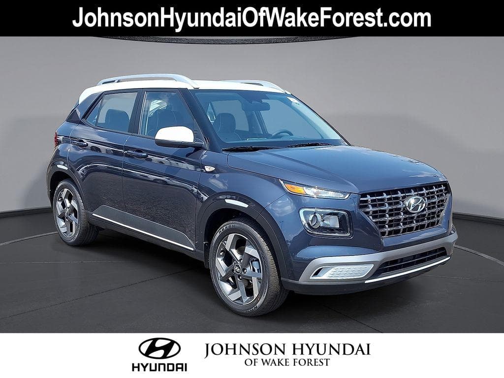 2026 Hyundai Venue SEL w/Two-Tone Roof — photo 1 of 19