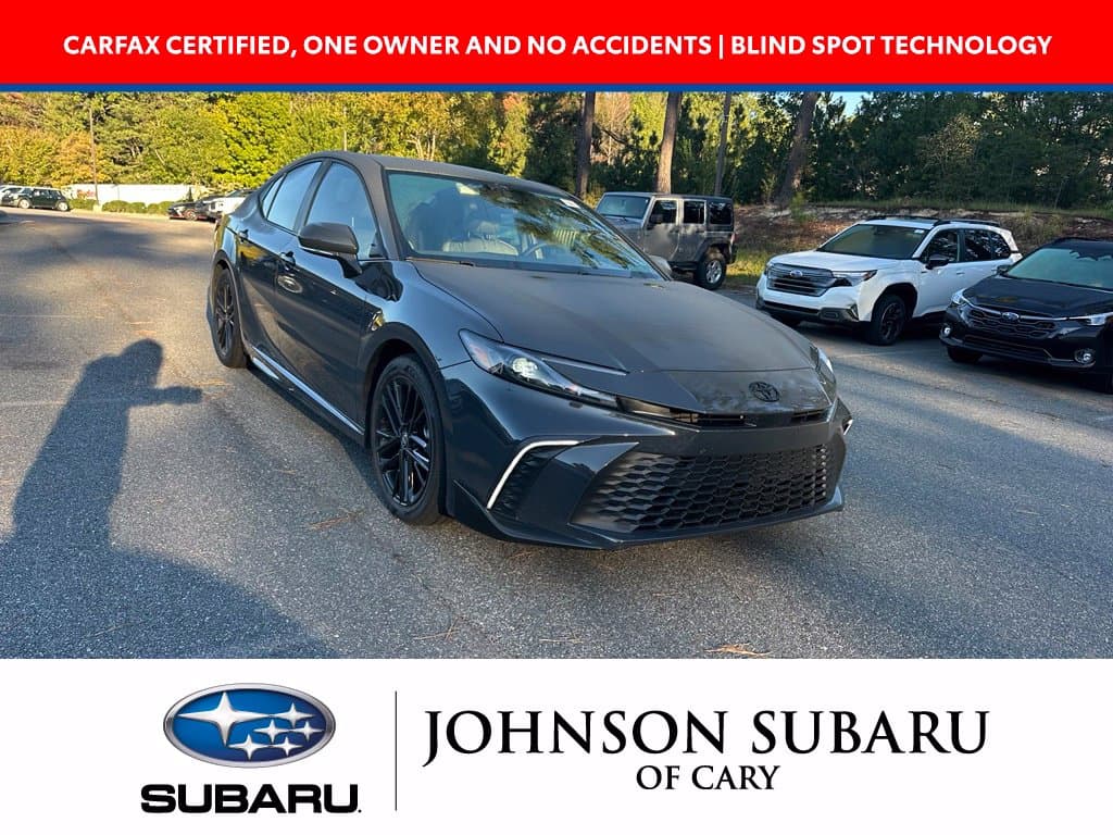 2026 Toyota Camry SE — photo 1 of 19