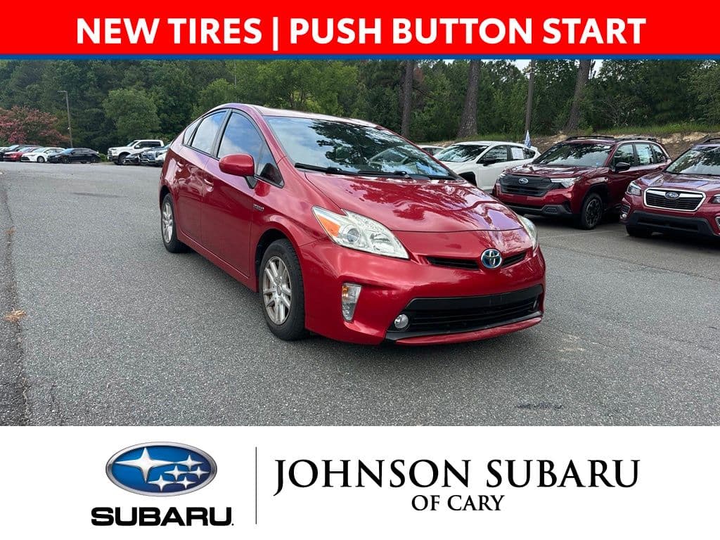 2014 Toyota Prius Three — photo 1 of 17