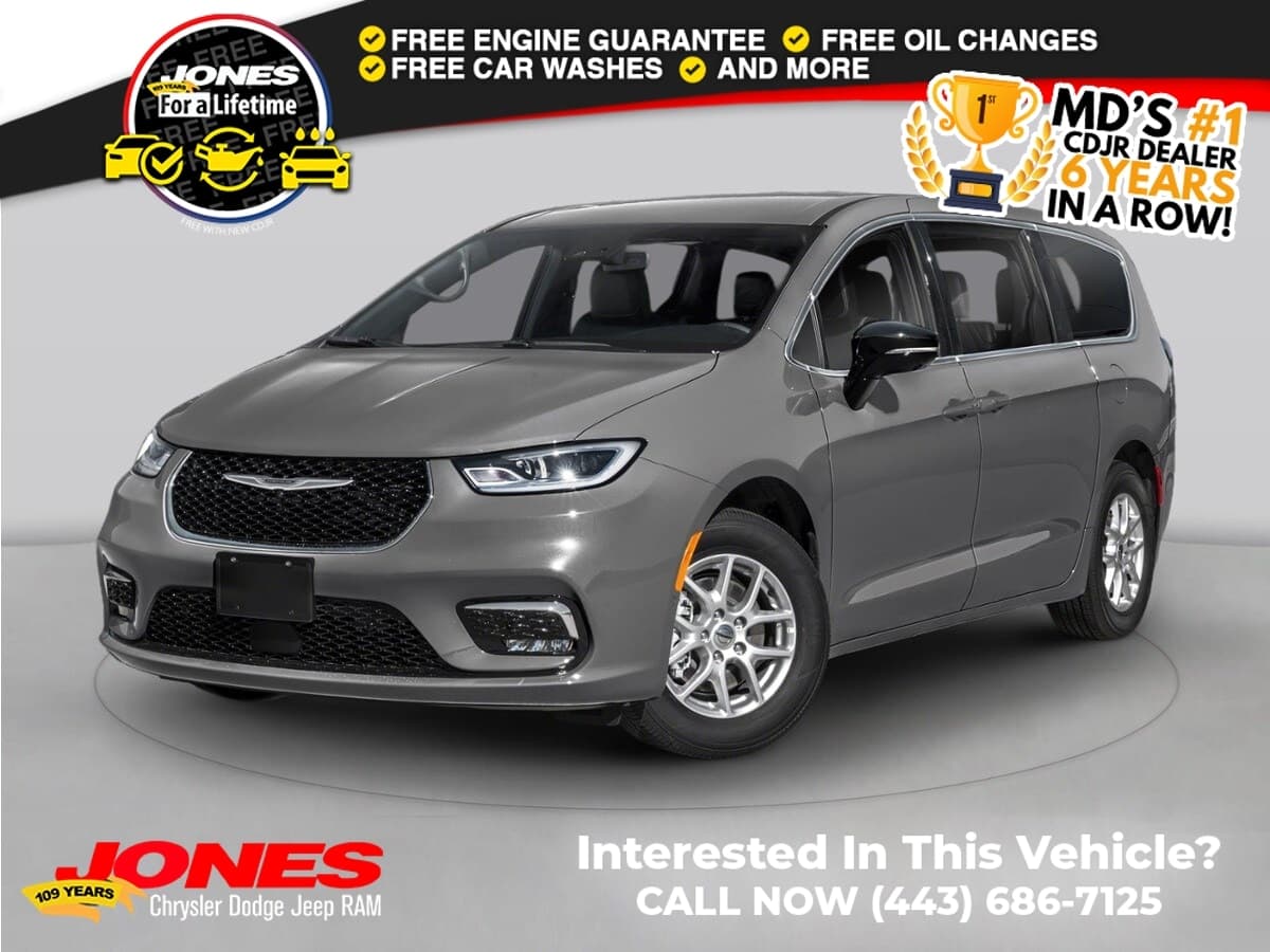 2027 Chrysler Pacifica Select — photo 1 of 10
