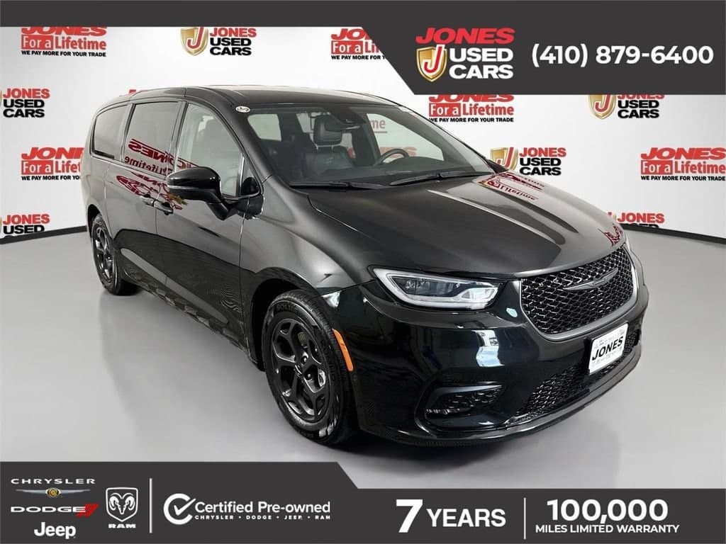 2023 Chrysler Pacifica Hybrid Touring L — photo 1 of 36