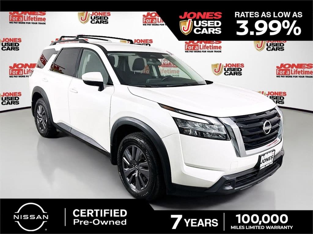 2022 Nissan Pathfinder SV — photo 1 of 36