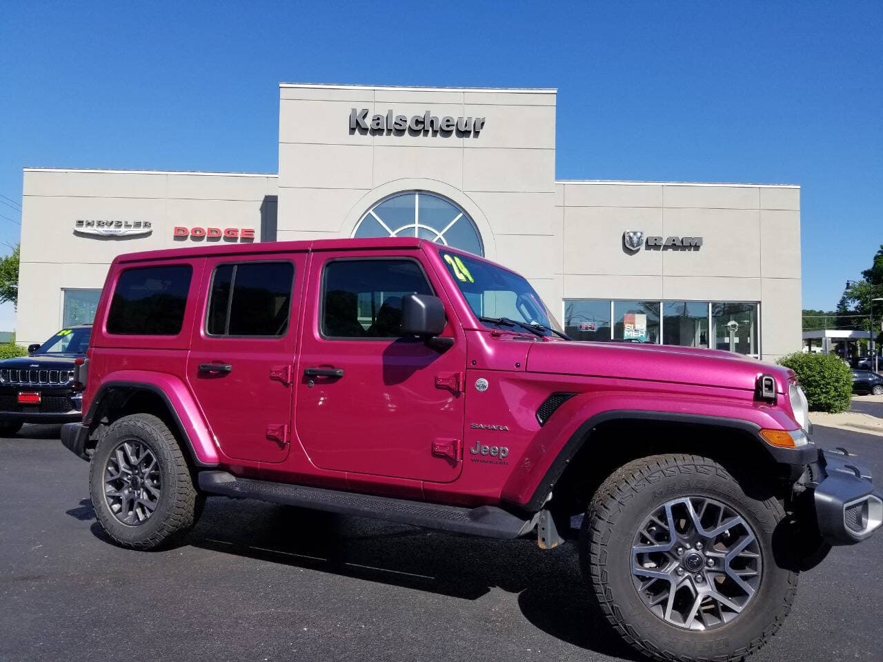 2024 Jeep Wrangler Sahara 4x4 4dr SUV — photo 1 of 29