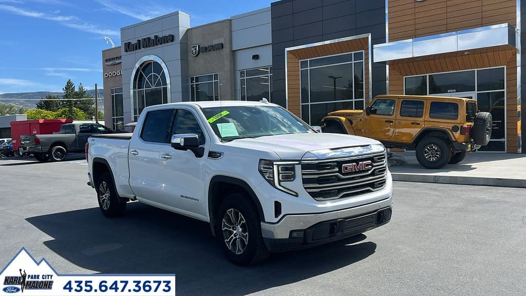 2023 GMC Sierra 1500 SLT — photo 1 of 21