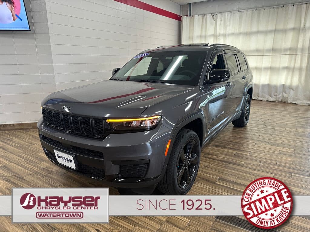 2024 Jeep Grand Cherokee L Altitude X — photo 1 of 46