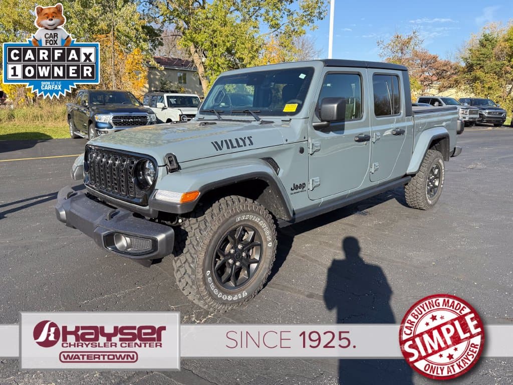 2025 Jeep Gladiator Willys — photo 1 of 10