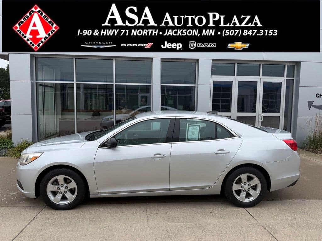 2015 Chevrolet Malibu LS — photo 1 of 31