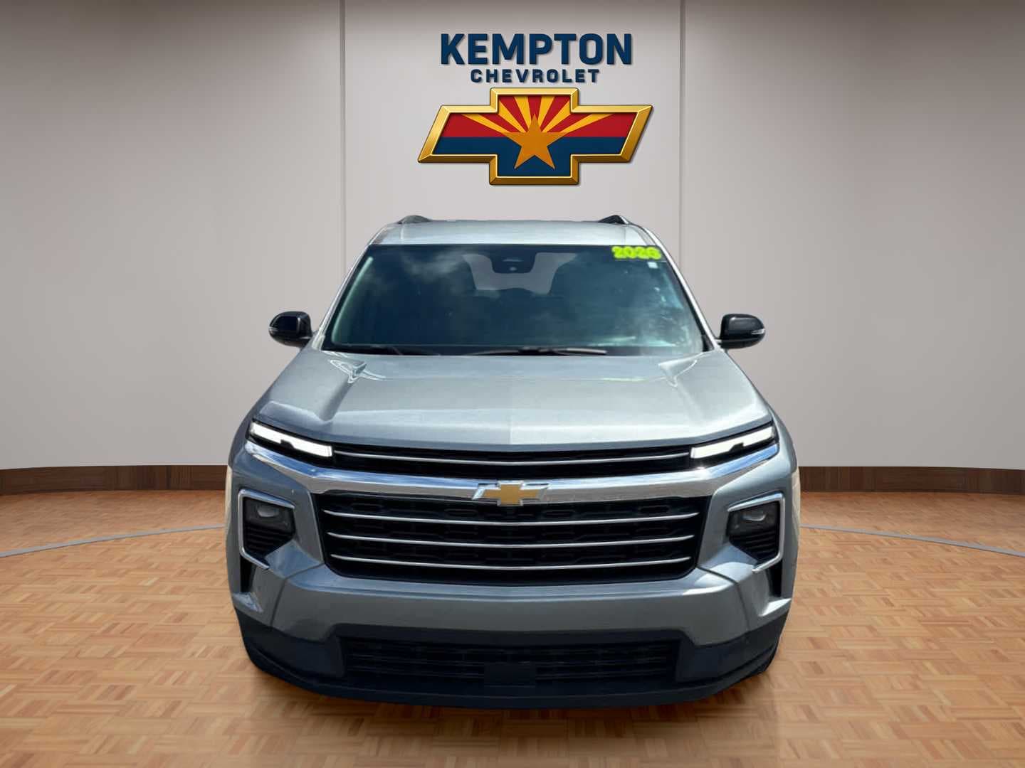2026 Chevrolet Traverse FWD LT — photo 1 of 33