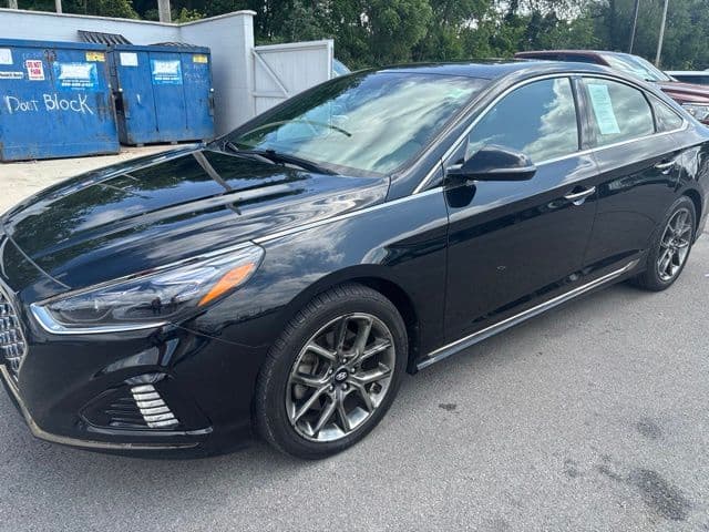2018 Hyundai Sonata Limited — photo 1 of 19