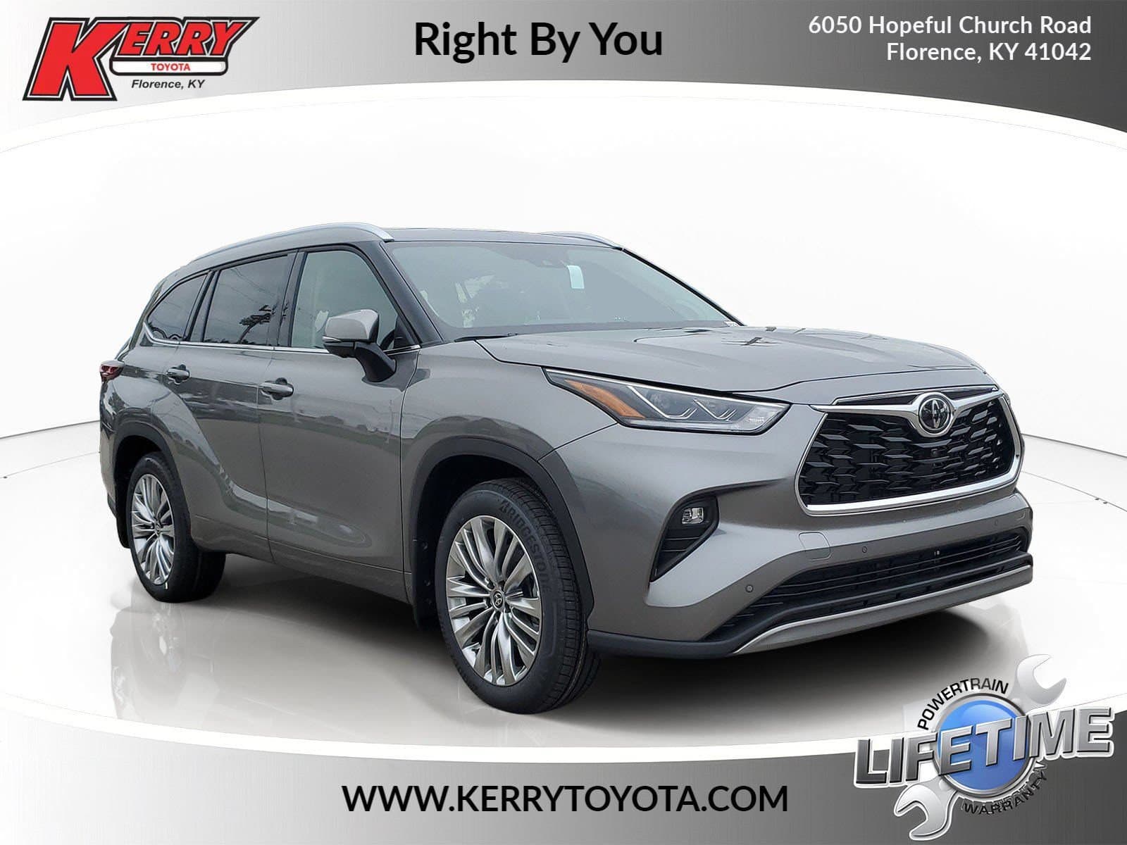 2026 Toyota Highlander Platinum — photo 1 of 52