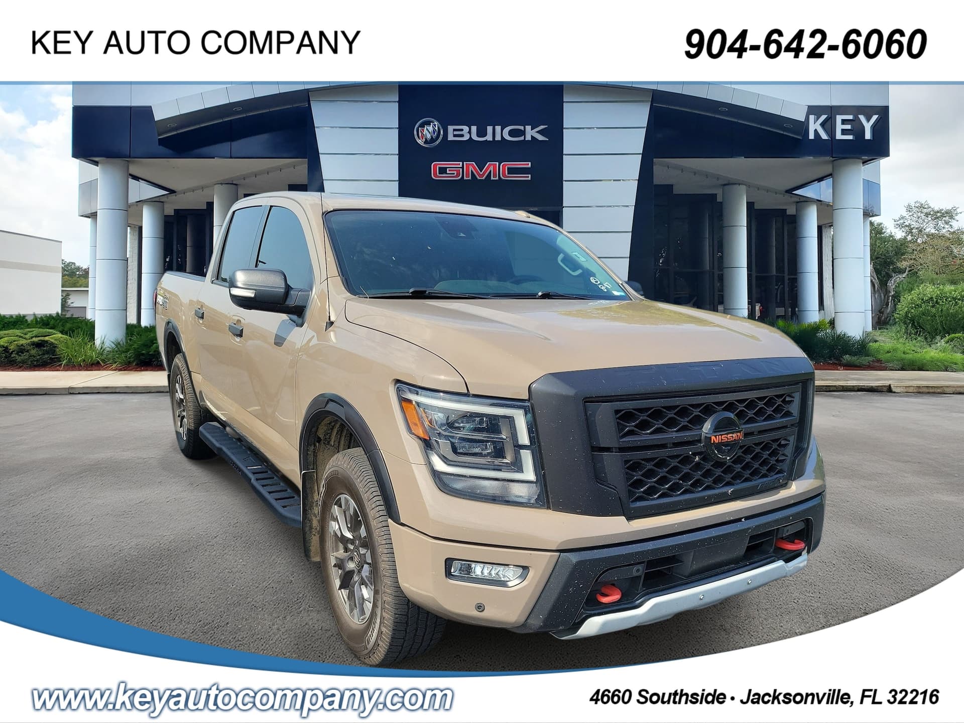 2021 Nissan Titan PRO-4X — photo 1 of 4