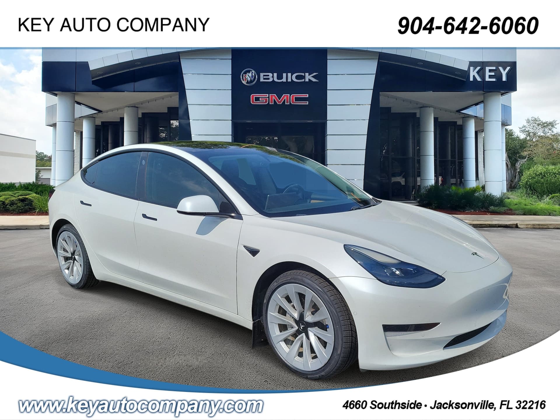 2021 Tesla Model 3 Standard Range Plus — photo 1 of 4