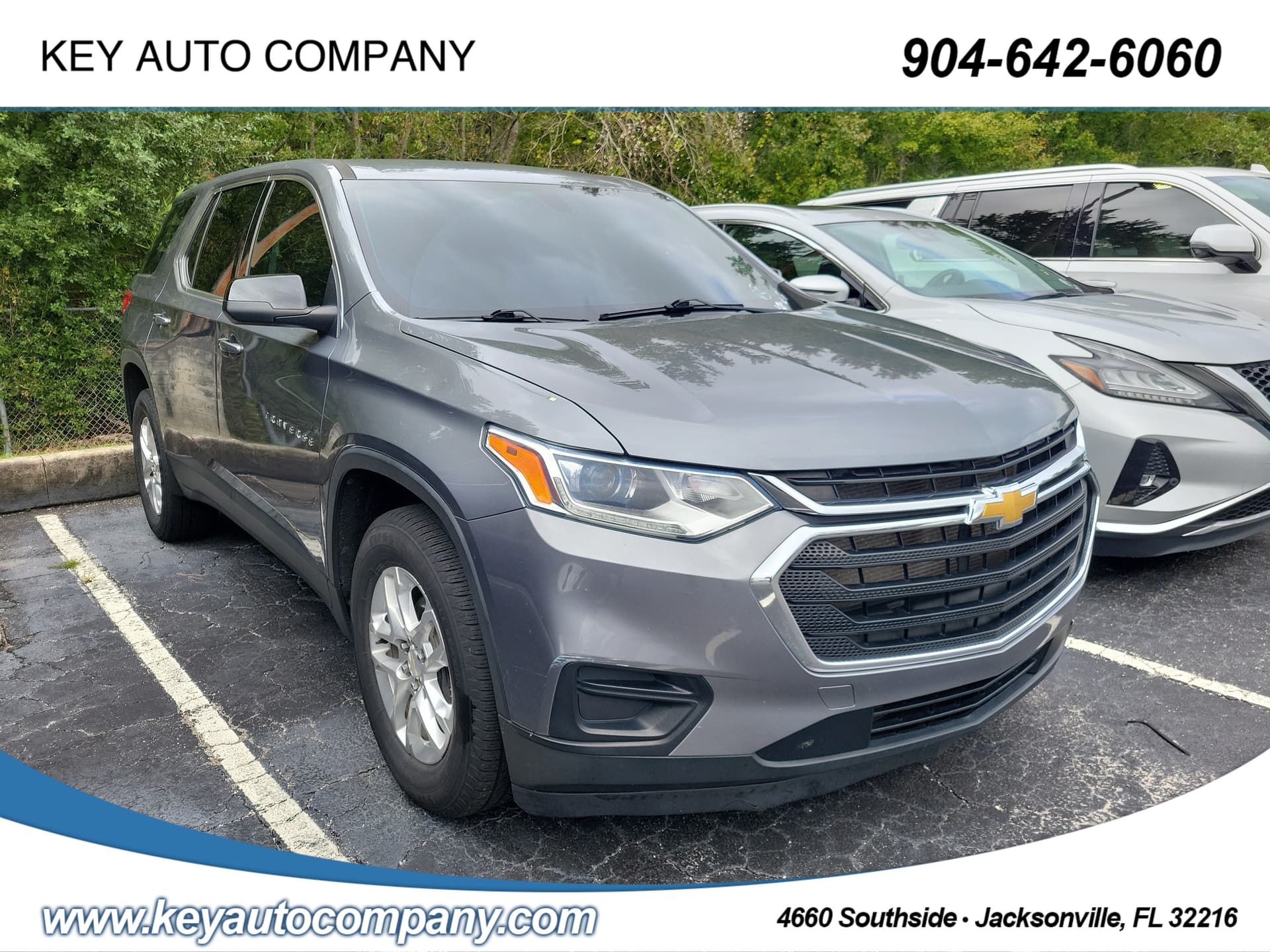 2021 Chevrolet Traverse LS — photo 1 of 4