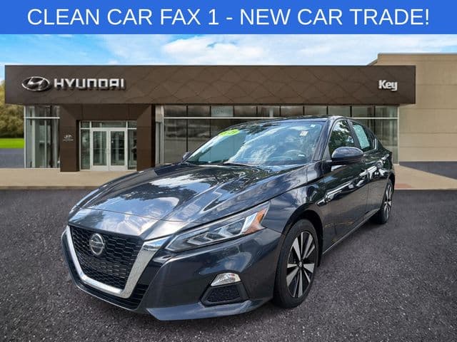 2021 Nissan Altima 2.5 SV — photo 1 of 32