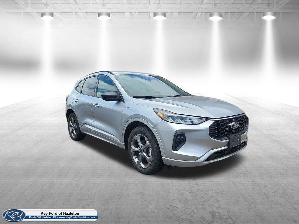 2023 Ford Escape ST-Line — photo 1 of 35