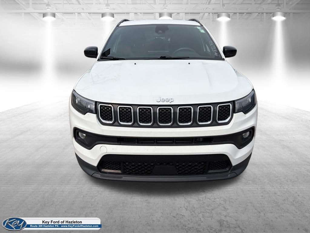2024 Jeep Compass Latitude — photo 1 of 28
