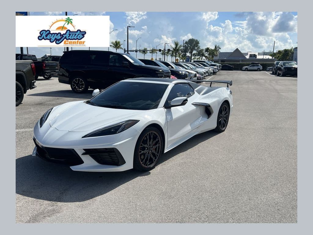 2025 Chevrolet Corvette 1LT — photo 1 of 32