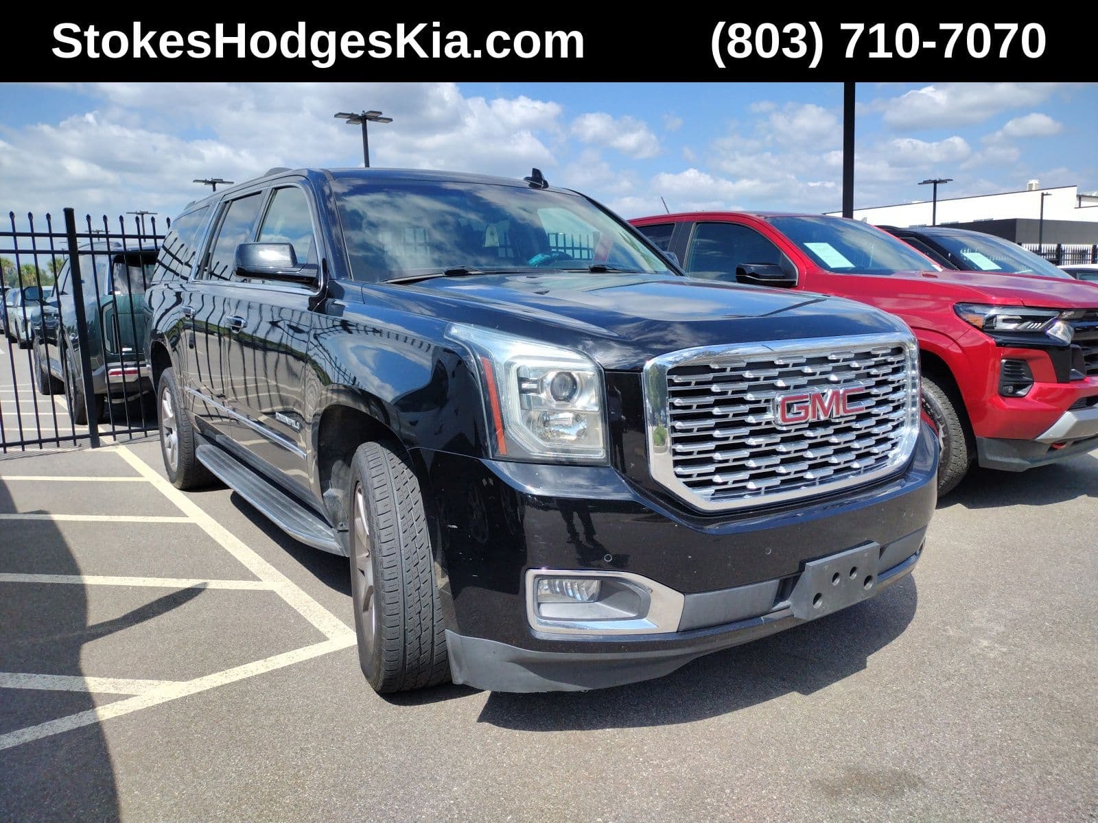2018 GMC Yukon XL Denali — photo 1 of 5