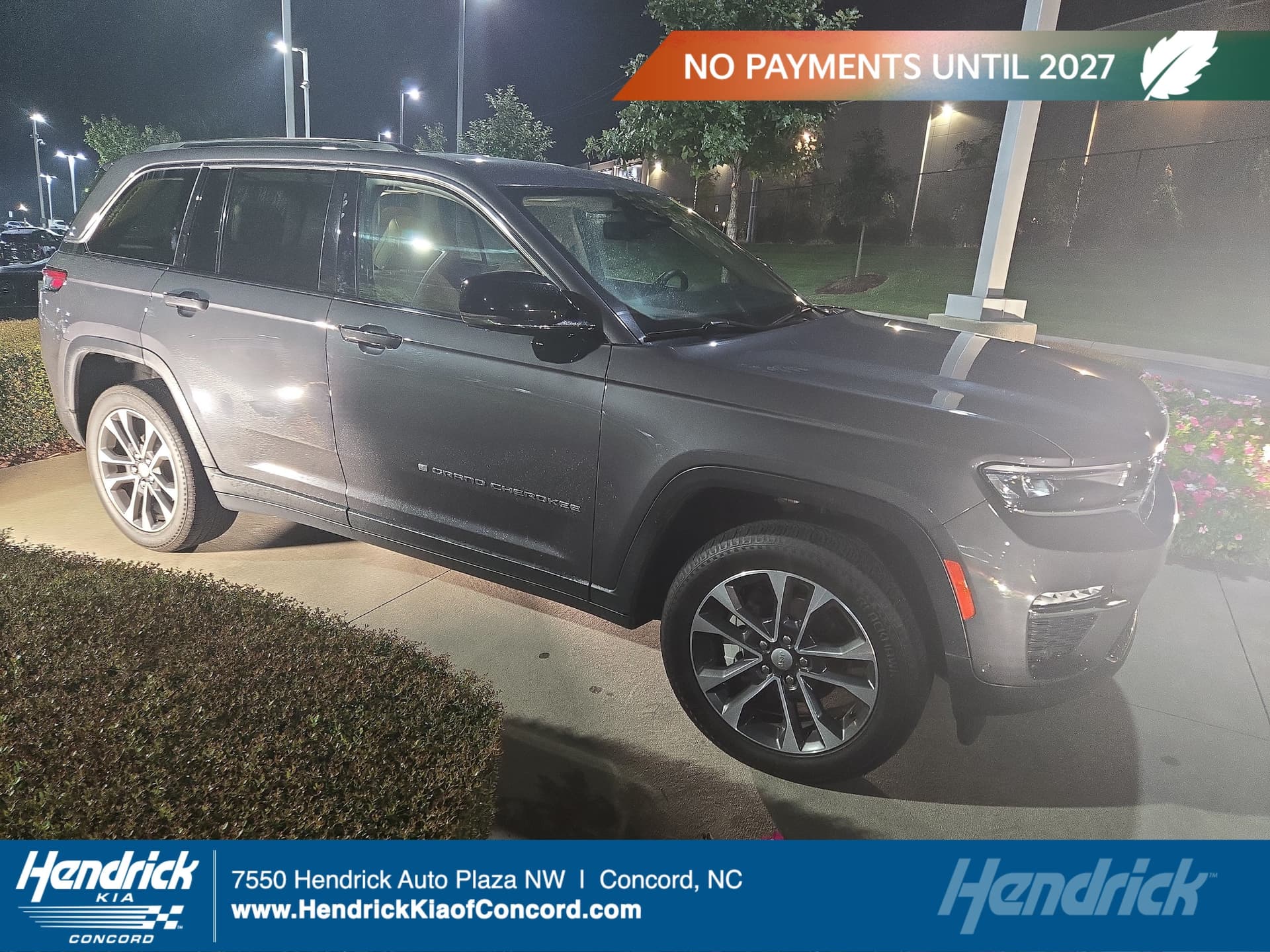 2022 Jeep Grand Cherokee Limited — photo 1 of 10