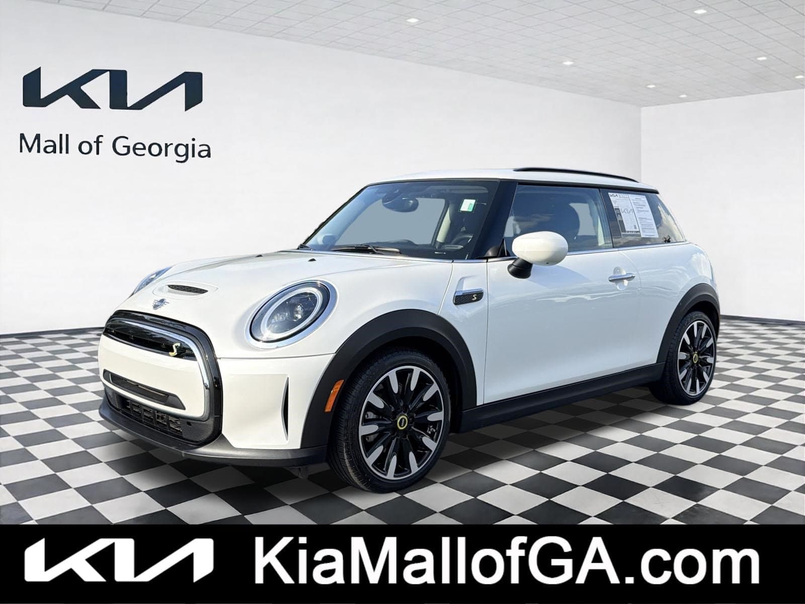 2024 Mini Electric Hardtop 2 Door Cooper — photo 1 of 31