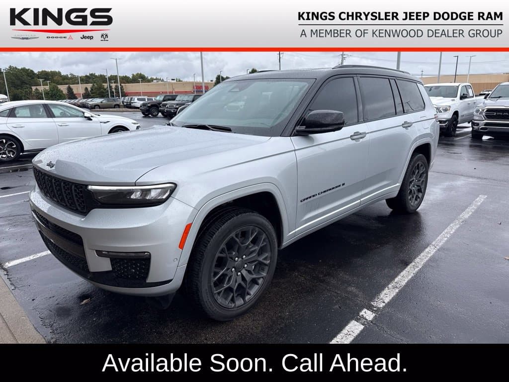 2025 Jeep Grand Cherokee L Summit — photo 1 of 10