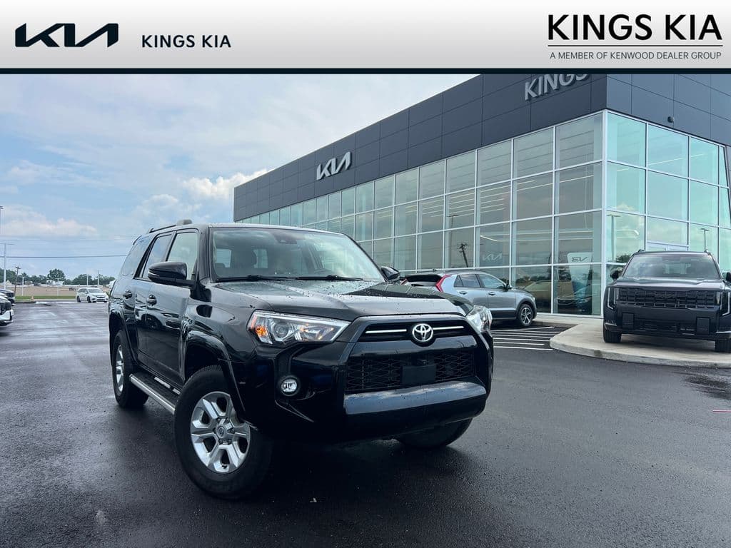 2024 Toyota 4Runner SR5 Premium — photo 1 of 26