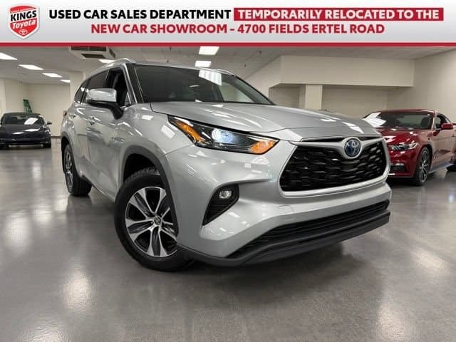 2022 Toyota Highlander Hybrid XLE — photo 1 of 32