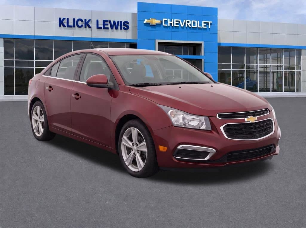 2015 Chevrolet Cruze LT — photo 1 of 12