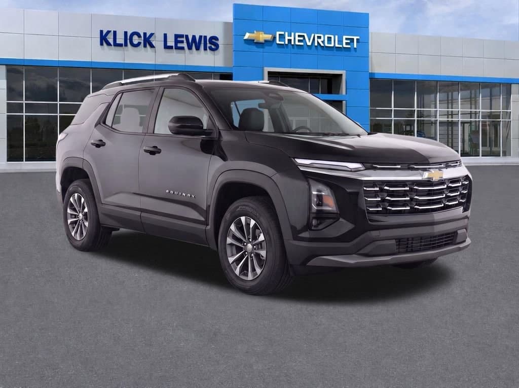 2025 Chevrolet Equinox FWD LT — photo 1 of 12