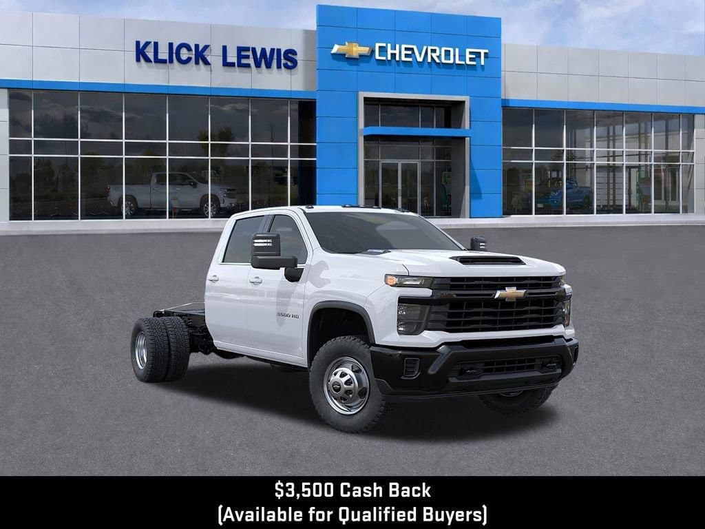 2026 Chevrolet Silverado 3500 HD Chassis Cab Work Truck — photo 1 of 25