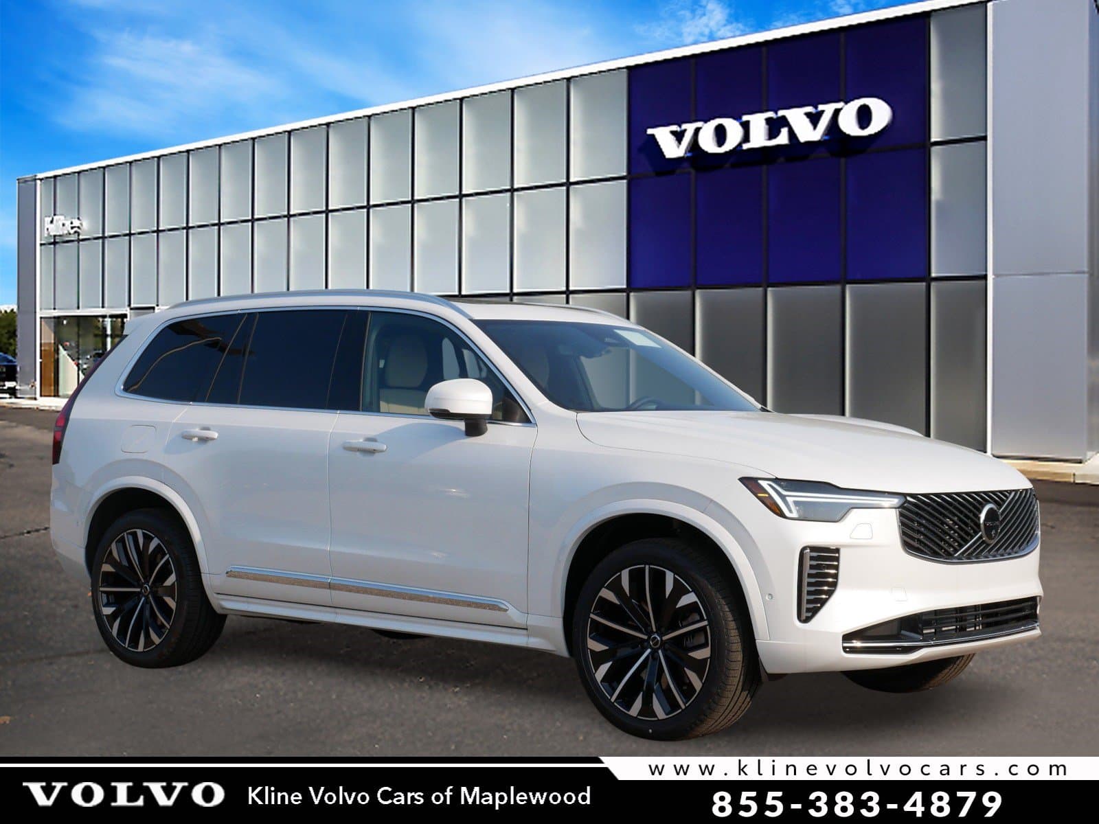2026 Volvo XC90 plug-in hybrid T8 Plus 7-Seater — photo 1 of 10